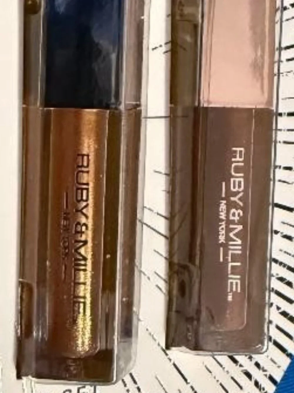 NEW RUBY & MILLIE NEW YORK 4 PK GLOSSY GLOW BOMB NOURISHING SHINE LIP GLOSS SET